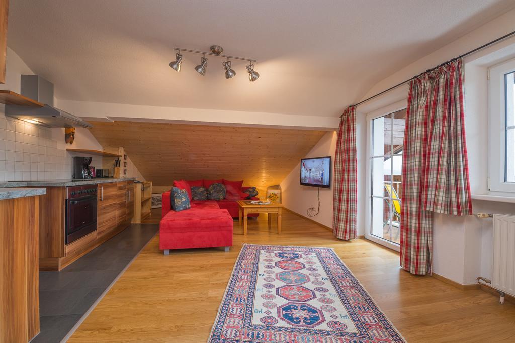 Landhaus Charlotte Am Geigenbuehel -Apartments Seefeld in Tirol Exterior foto