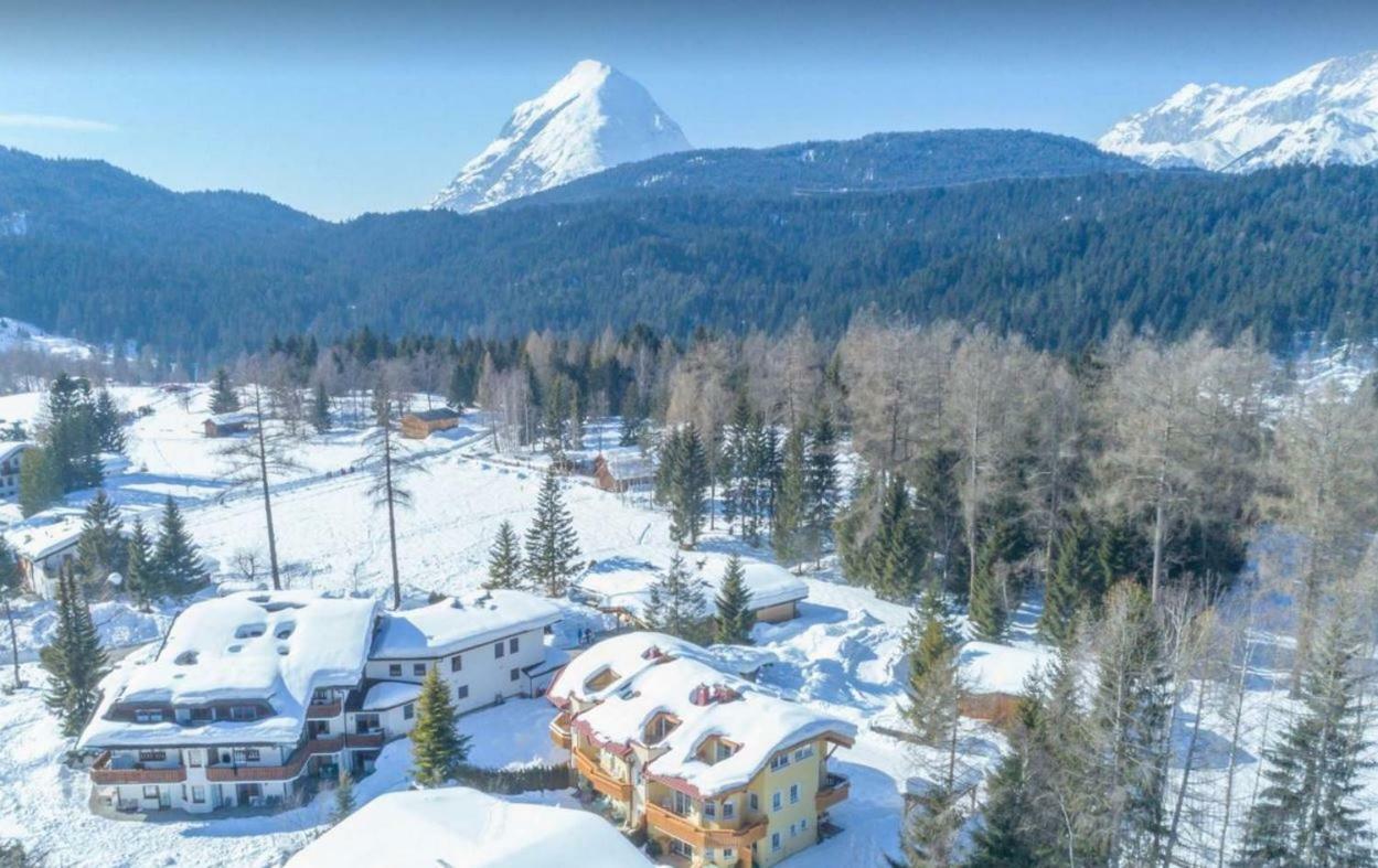 Landhaus Charlotte Am Geigenbuehel -Apartments Seefeld in Tirol Exterior foto